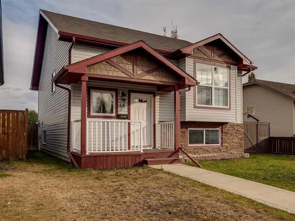 48 S Vanson Close, Red Deer, AB T4R 0G6