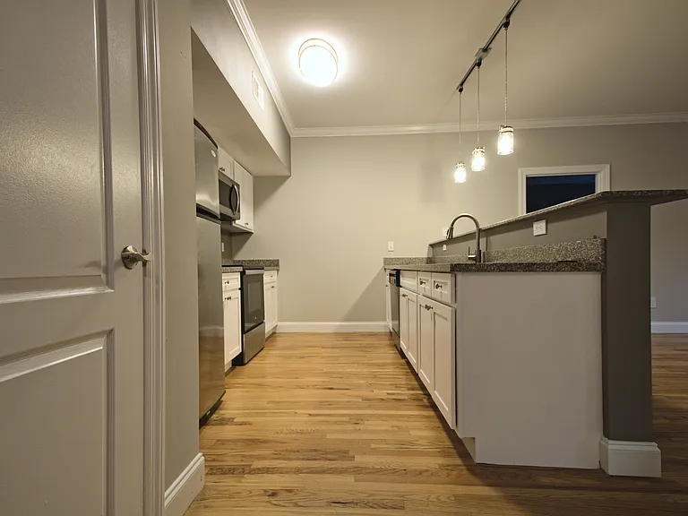 Hayden Place Apartments — Photo 40