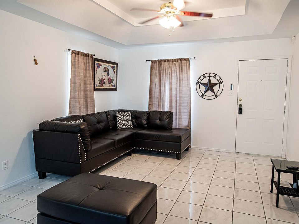 1st image of 1106 Lexington Cir #B