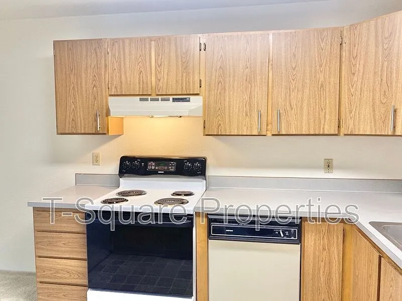 2 bed, 1.0 bath, 815 sqft, $1,495 — Photo 4
