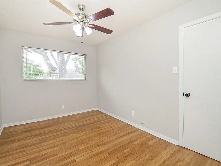 6322 Clemson St — Photo 14