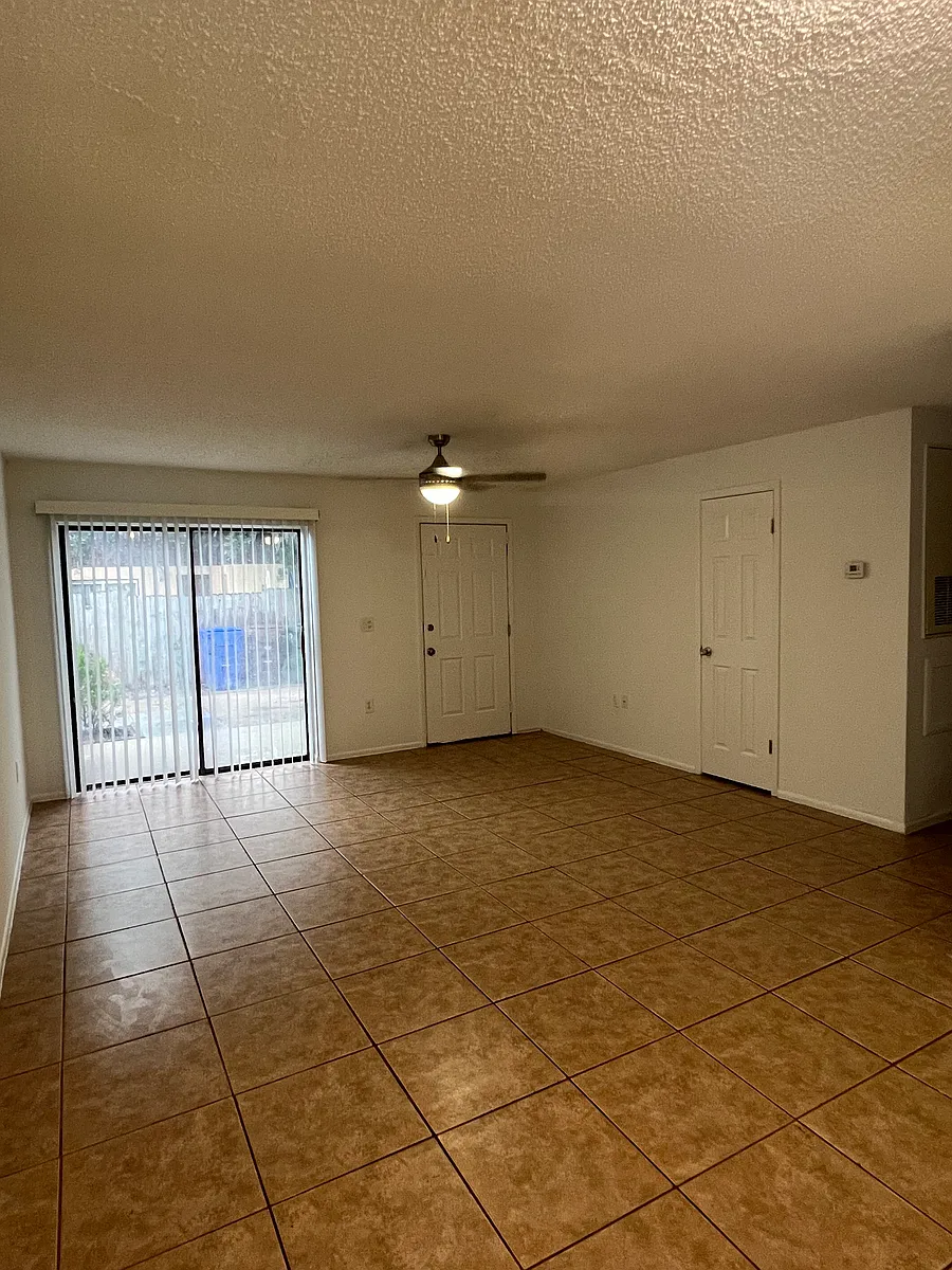 Building Photo - 4153 Spitfire Ave #4153