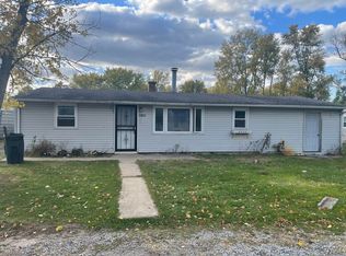 12812 Whitcomb St, Crown Point, IN 46307