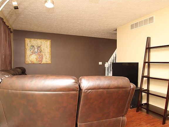 5th image of 14 W Linwood Ave