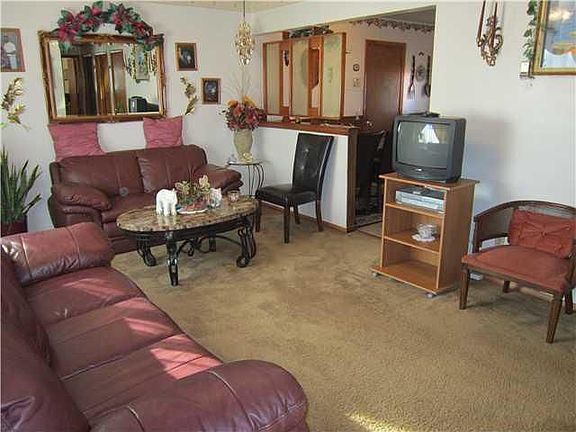 5th image of 9303 NE 45th St