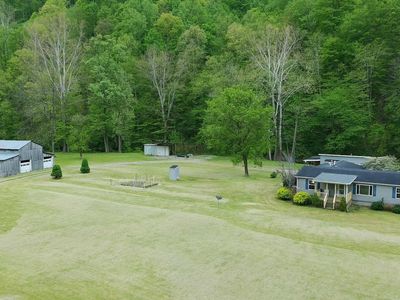 1814 Mannington Rd, Smithfield, WV, 26437