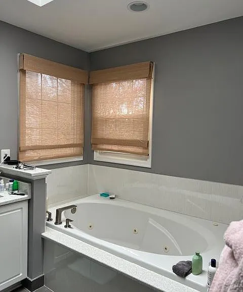 Master bath jacuzzi bath