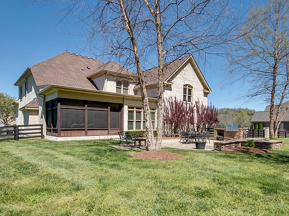 3rd image of 5015 Buds Farm Ln