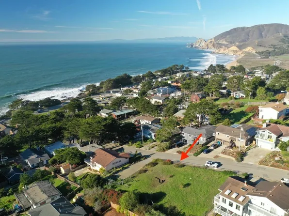 340 10th St, Montara, CA 94037