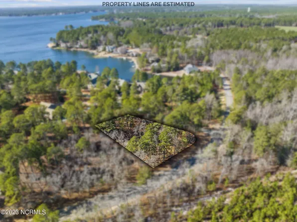 447 Longleaf Drive, West End, NC 27376