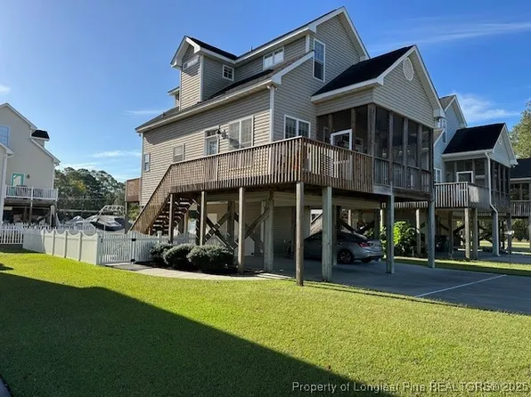 28 Maple Ave, White Lake, NC 28337