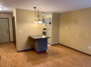 232 11th St S APT 105, La Crosse, WI 54601