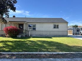 1317 Farrell Ln