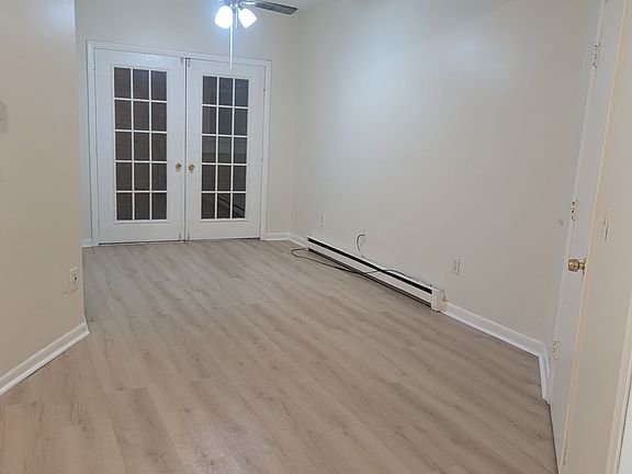 2nd image of 43 Bank St APT 3