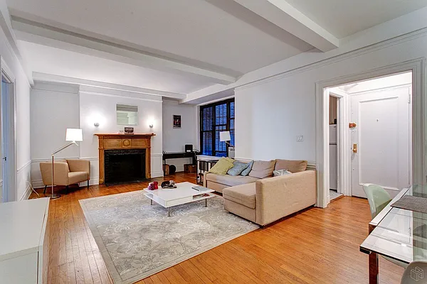 Rented by Halstead Real Estate | media 8