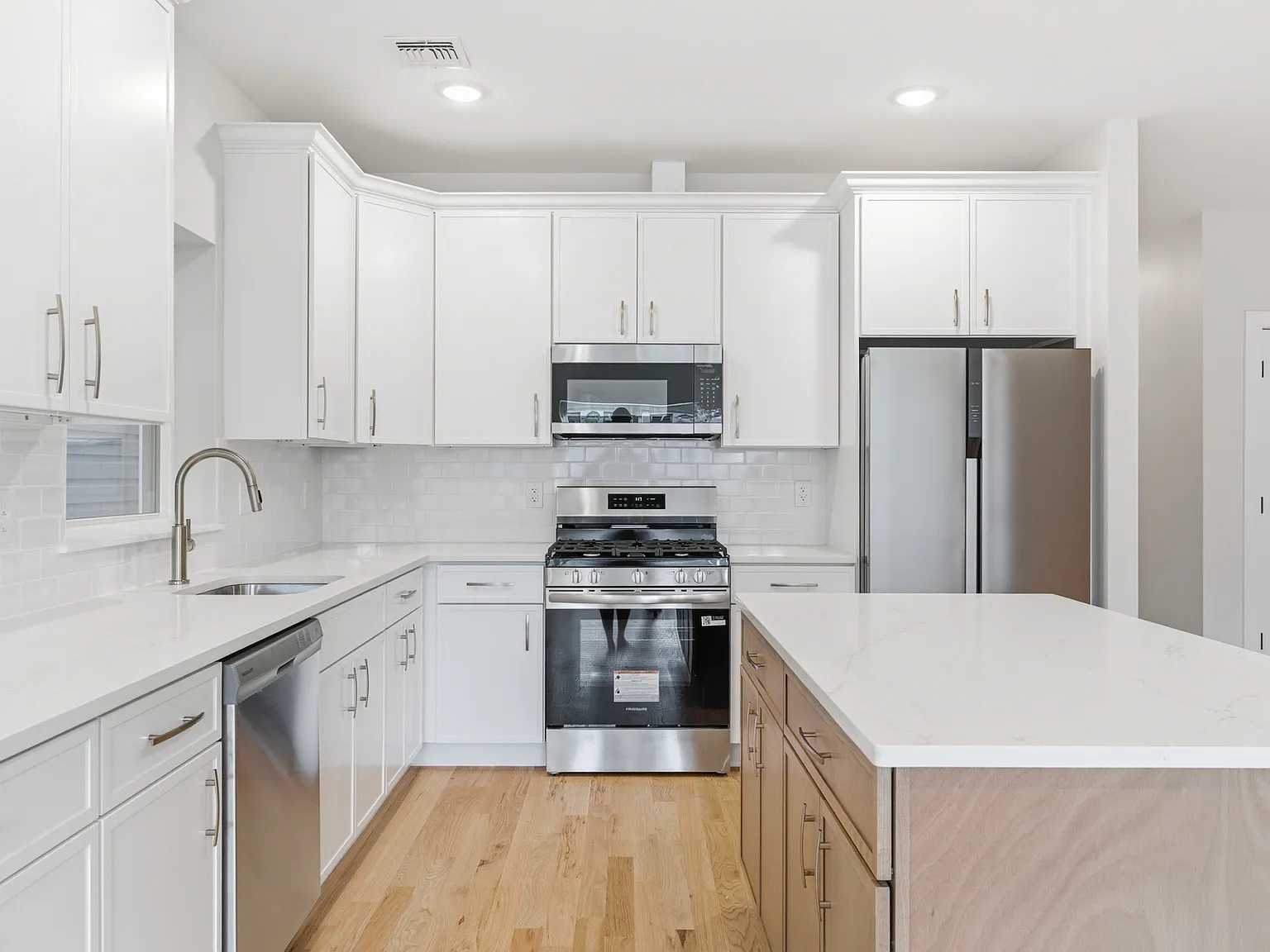 3 bed, 1500 sqft, $3,000 — Photo 4