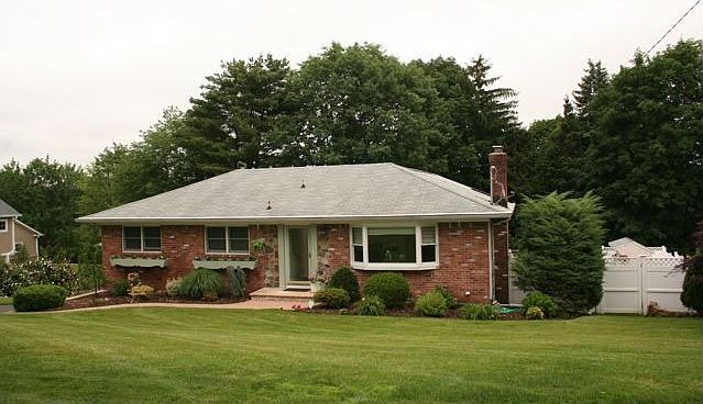 1st image of 504 Franklin Ter