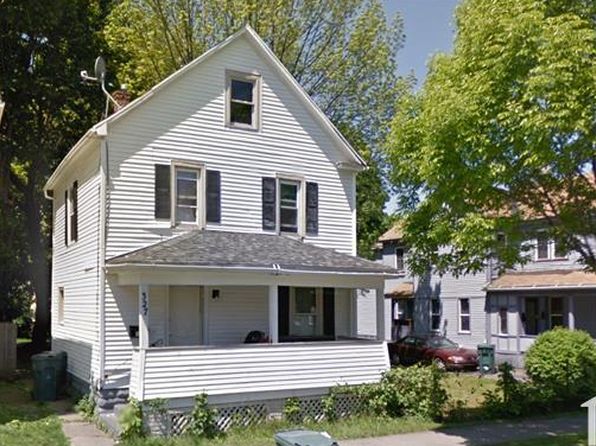 327 Saxton St