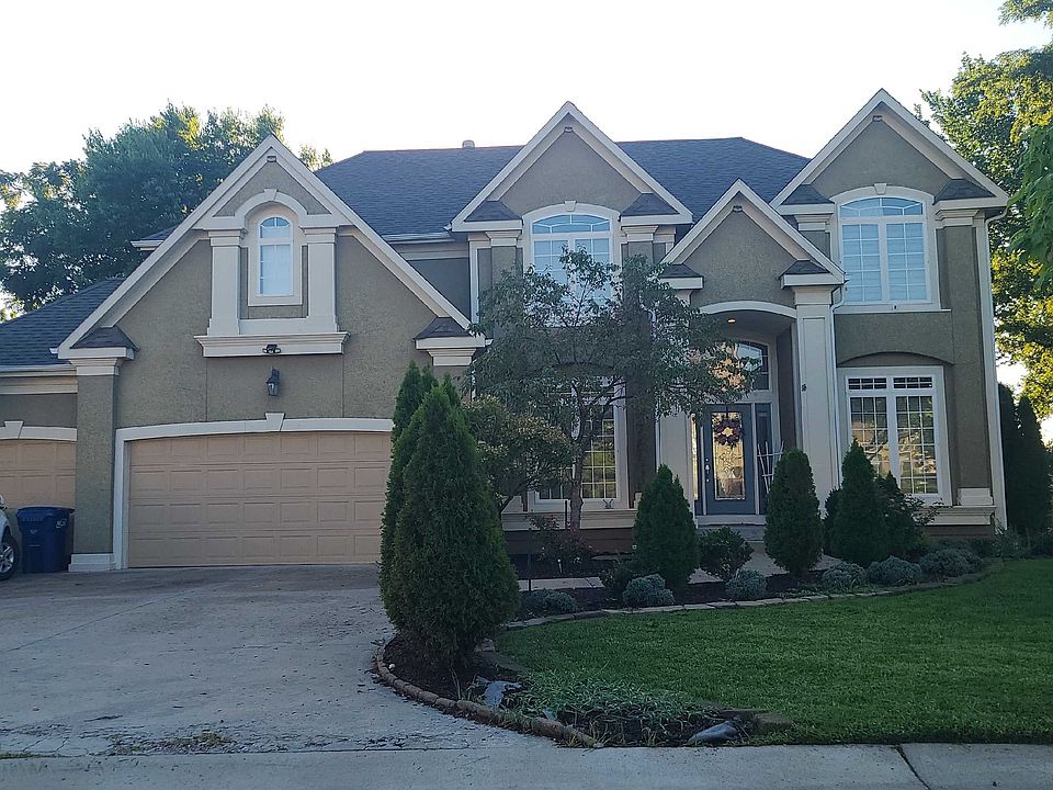 1st image of 4401 NE Hideaway Dr