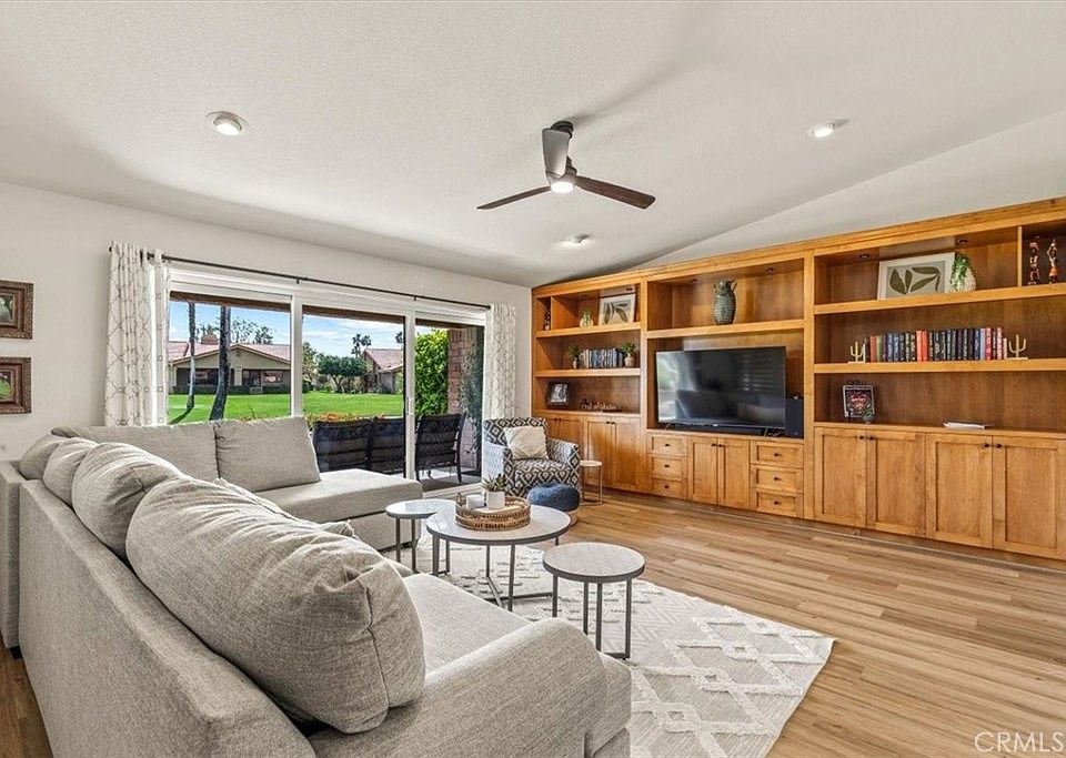 1st image of 91 Camino Arroyo N