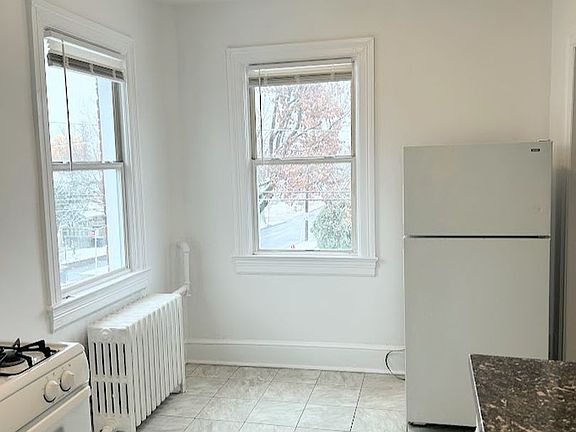 3rd image of 501 Peabody St NW APT 2