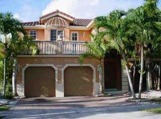 16562 SW 64th Ter, Miami, FL 33193