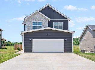 394 Pinkston Ct, Clarksville, TN 37040