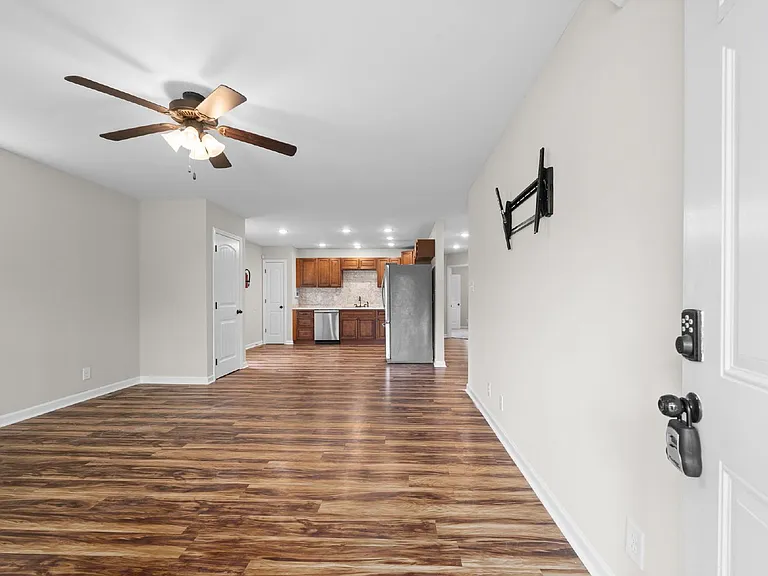 1709 Evans Rd #A — Photo 9
