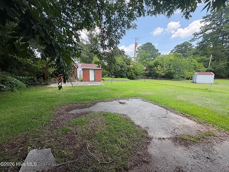 2000 Opal St — Photo 11