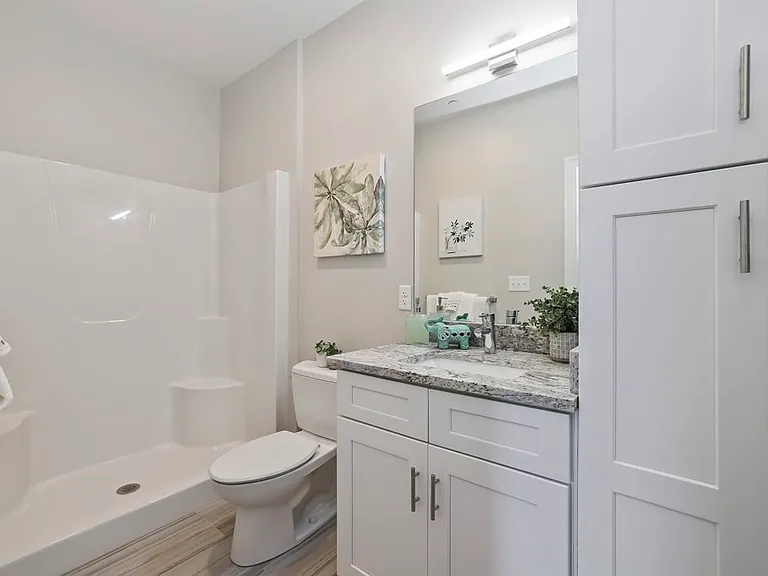 734 South St #8 — Photo 9
