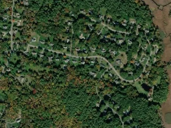 85 Riverside Dr, Norwell, MA 02061