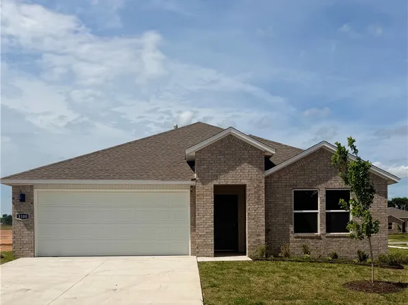 3100 Rosalee Ln, Gravette, AR 72736