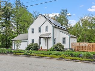 17 Lantern Ln, Leominster, MA 01453