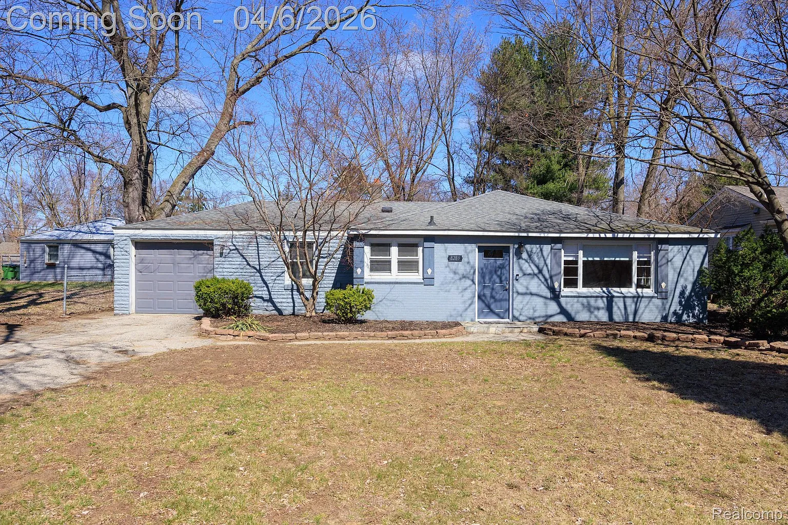 8283 Russell St photo 1