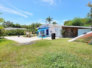 7462 Pentz Rd, Bokeelia, FL 33922