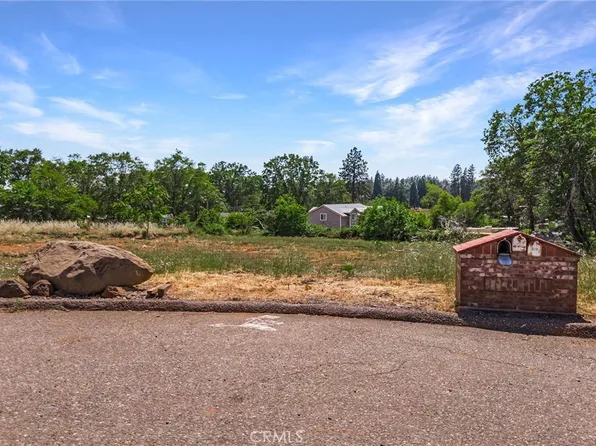 1666 Sweetbriar Ln #4, Paradise, CA 95969