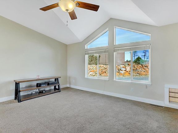 3rd image of 13886 Meadow Valley Rd