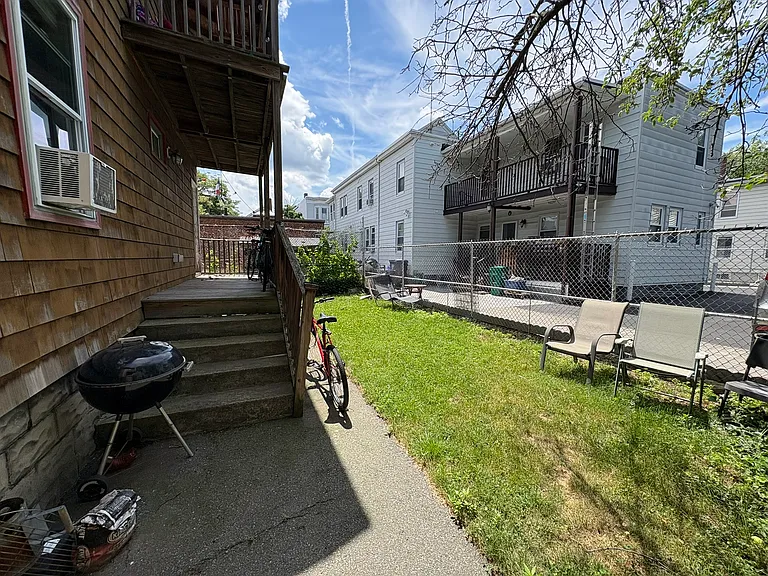 55 Elm St #1 — Photo 9