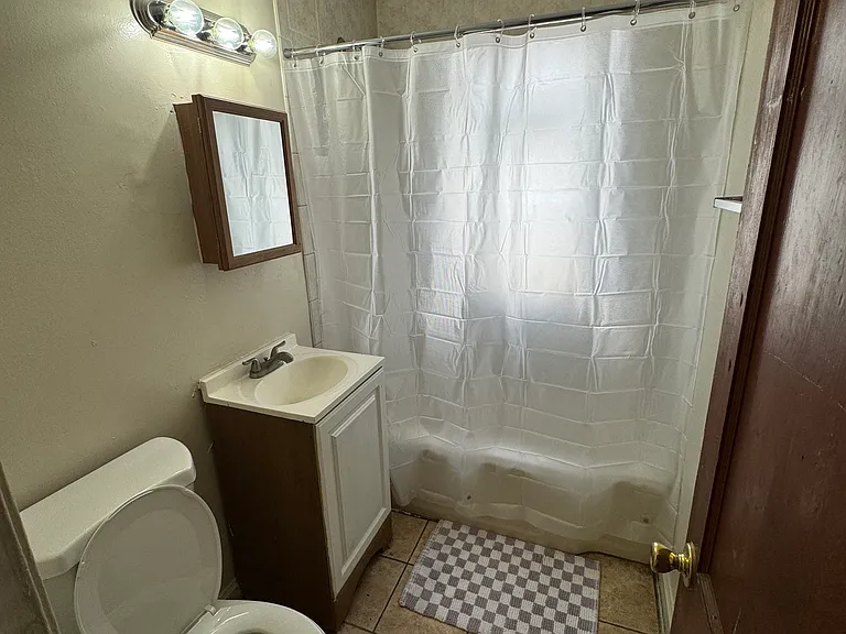 3435 N 23rd St #B2 — Photo 3