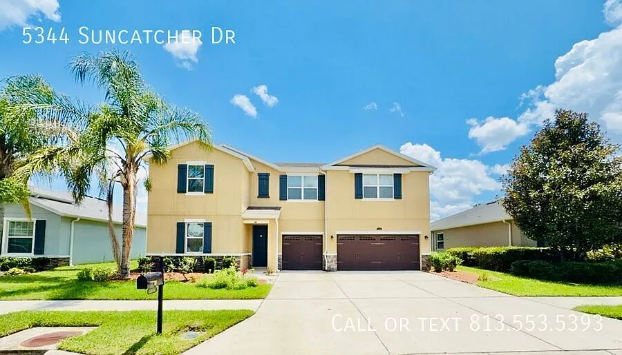 Move in and save big with 30% OFF your first month's rent! Desirable HOA community in Wesley Chapel. — Photo 2