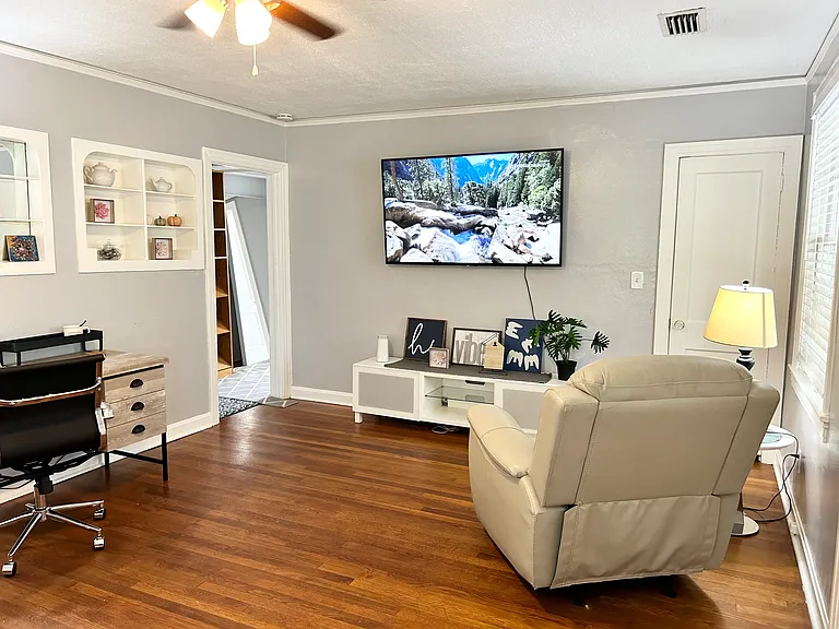 5057 Blackburn St — Photo 3