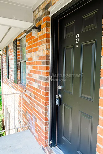 129 Hillcrest Dr Photo 1