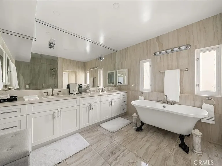 31877 Circle Dr — Photo 34