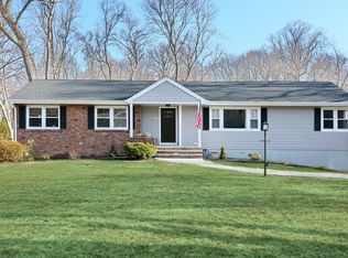 166 Fox Hollow Rd, Wyckoff, NJ 07481