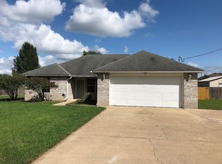 111 Stringham Rd, Searcy, AR 72068