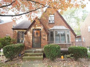 4228 W 214th St, Fairview Park, OH