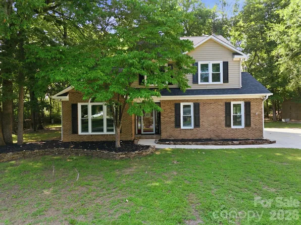3970 Tenneyson Ct NW, Concord, NC 28027