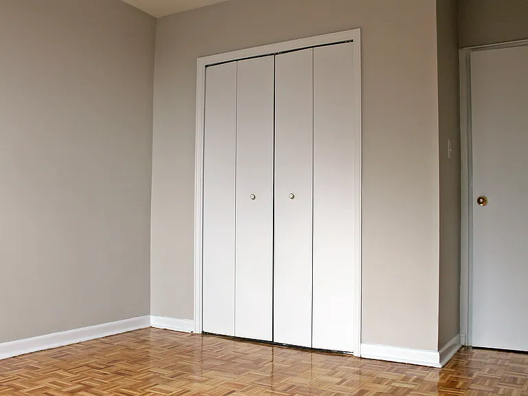 900 Jane St #B6 — Photo 10