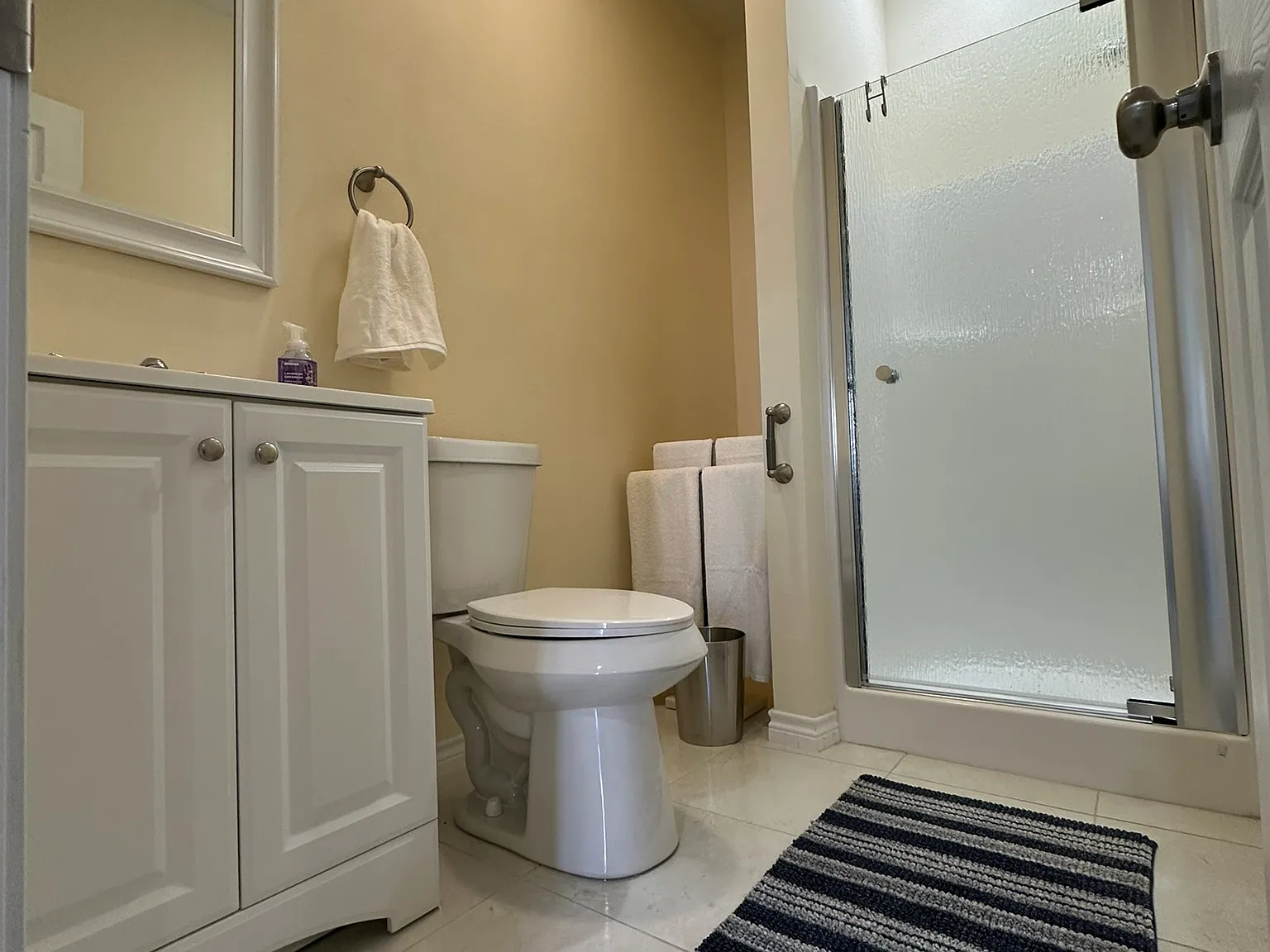 2 bed, 850 sqft, $3,150 — Photo 3