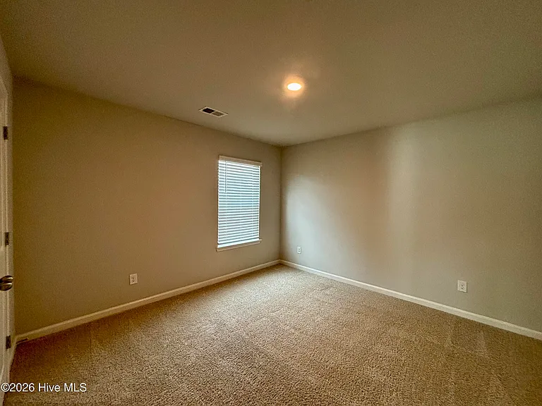 240 Callahan Dr — Photo 19